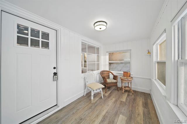 Builiding view five for 528 18Th, Jackson, MI. 49203