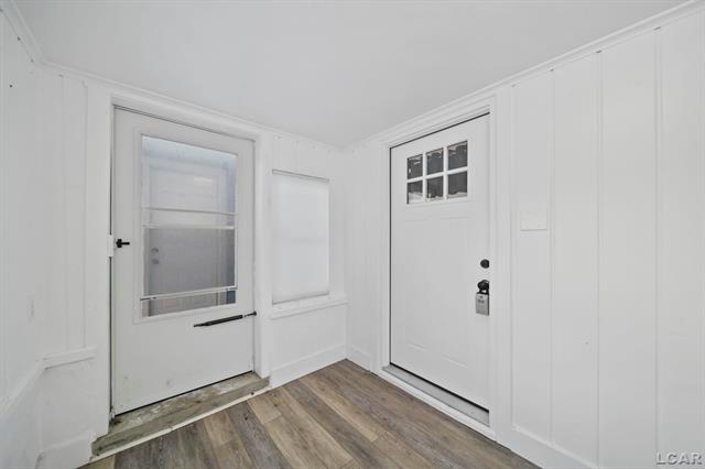 Builiding view four for 528 18Th, Jackson, MI. 49203