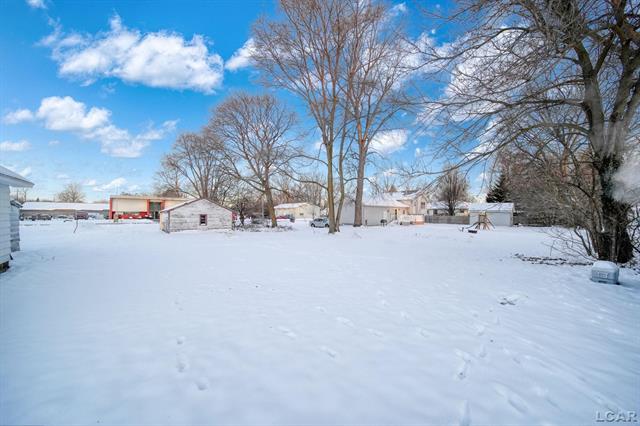 Builiding view twenty four for 528 18Th, Jackson, MI. 49203