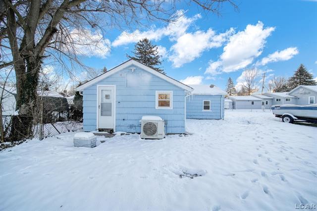 Builiding view twenty six for 528 18Th, Jackson, MI. 49203