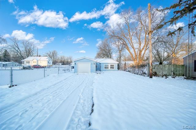 Builiding view two for 528 18Th, Jackson, MI. 49203