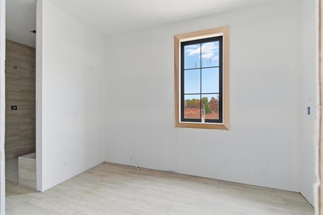 Builiding view eighteen for 61121 Airpark, Mattawan, MI. 49071