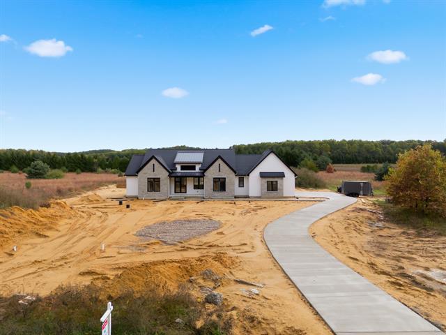 Builiding view one for 61121 Airpark, Mattawan, MI. 49071