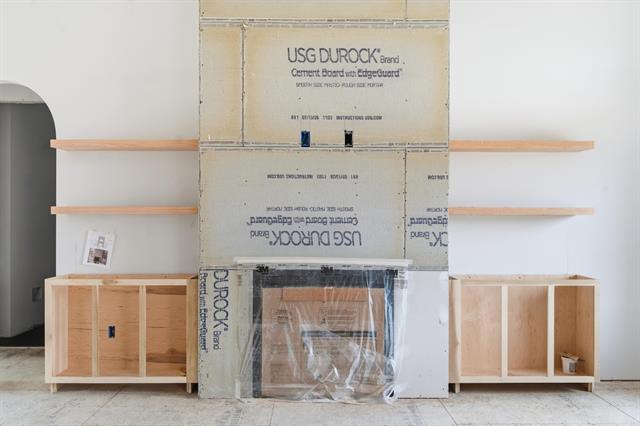 Builiding view six for 61121 Airpark, Mattawan, MI. 49071