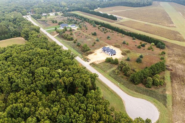 Builiding view thirty eight for 61121 Airpark, Mattawan, MI. 49071