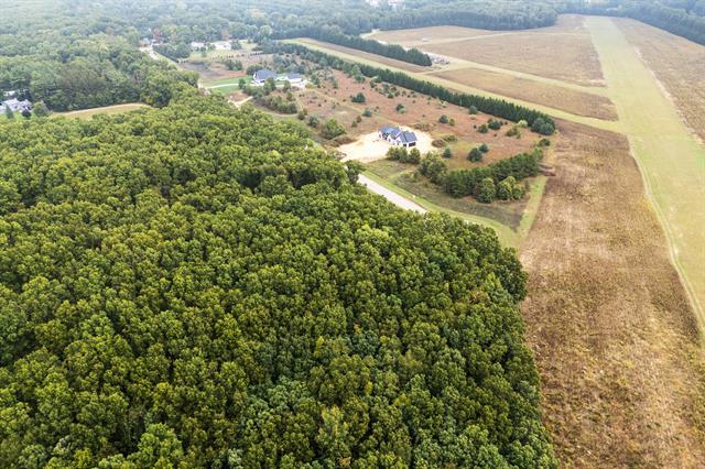 Builiding view thirty nine for 61121 Airpark, Mattawan, MI. 49071