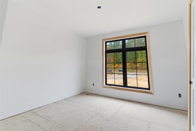 Builiding view twelve for 61121 Airpark, Mattawan, MI. 49071