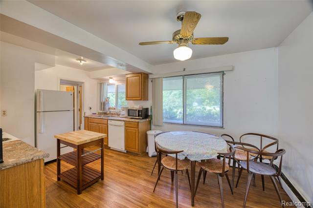 Builiding view eleven for 3020 Glengary, Commerce Township, MI. 48382