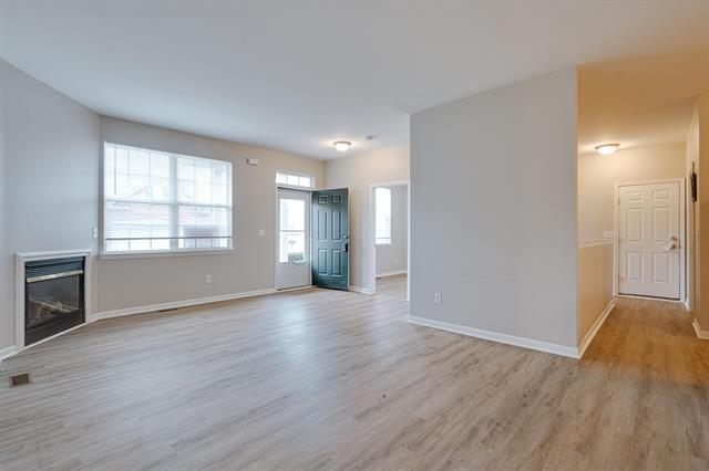 Builiding view five for 29581 Trail Creek, New Boston, MI. 48164