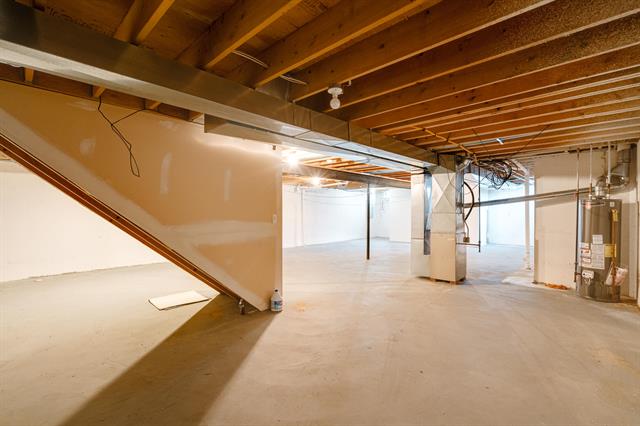 Builiding view thirty eight for 29581 Trail Creek, New Boston, MI. 48164