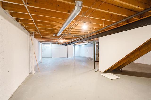 Builiding view thirty seven for 29581 Trail Creek, New Boston, MI. 48164