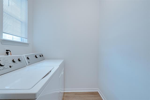 Builiding view twenty two for 29581 Trail Creek, New Boston, MI. 48164