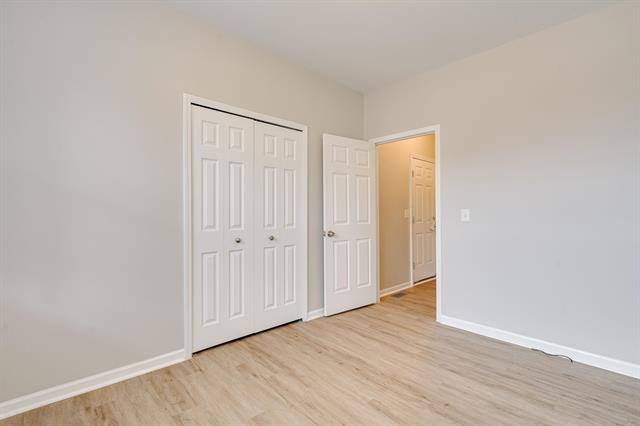 Builiding view twenty for 29581 Trail Creek, New Boston, MI. 48164