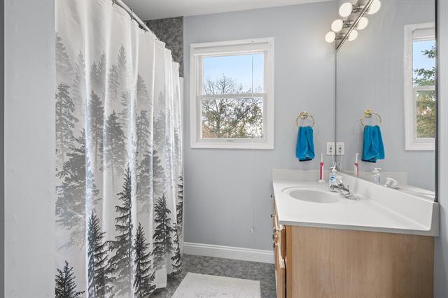 Builiding view twenty two for 86 Spinnaker, Manistee, MI. 49660