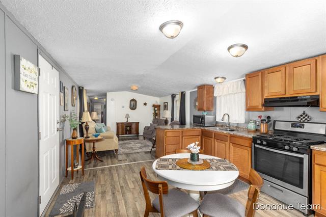 Builiding view eight for 1800 Main, Lowell, MI. 49331