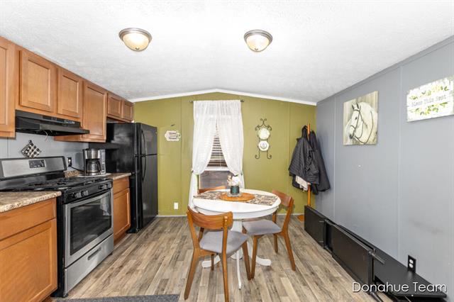 Builiding view nine for 1800 Main, Lowell, MI. 49331