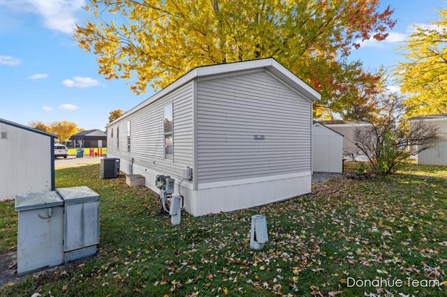 Builiding view seventeen for 1800 Main, Lowell, MI. 49331