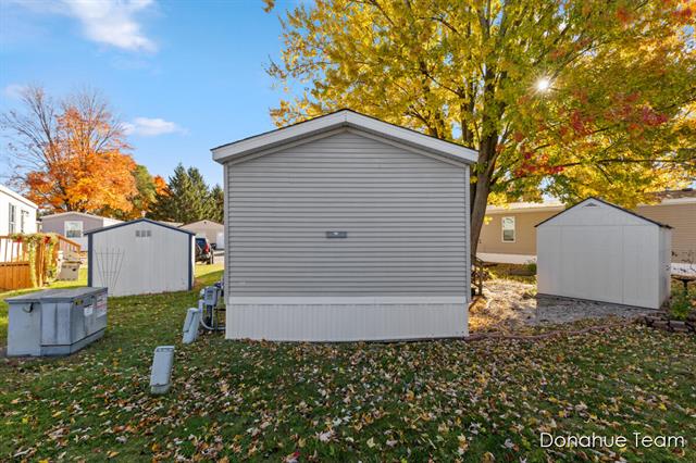 Builiding view sixteen for 1800 Main, Lowell, MI. 49331