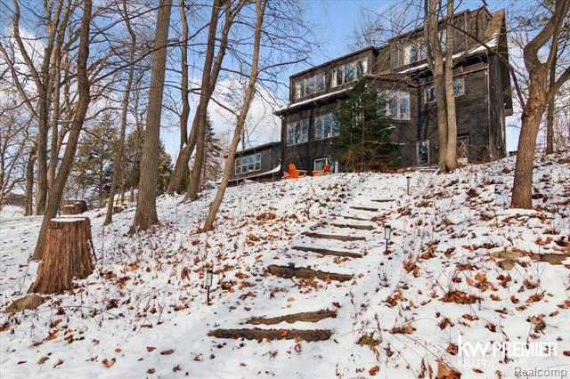 Builiding view forty nine for 897 Annie Lang, Milford, MI. 48381