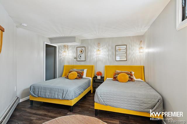 Builiding view thirty eight for 897 Annie Lang, Milford, MI. 48381