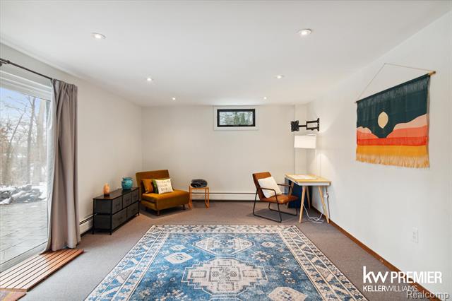 Builiding view thirty two for 897 Annie Lang, Milford, MI. 48381