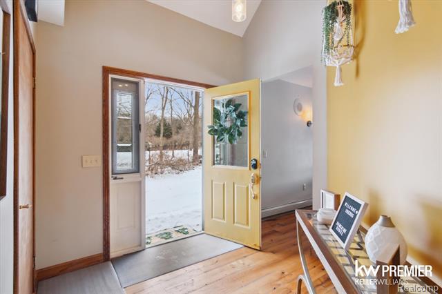 Builiding view three for 897 Annie Lang, Milford, MI. 48381