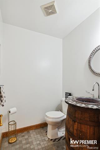 Builiding view twenty six for 897 Annie Lang, Milford, MI. 48381