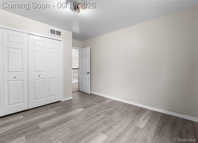 Builiding view fifteen for 7386 Woodlore, West Bloomfield, MI. 48323