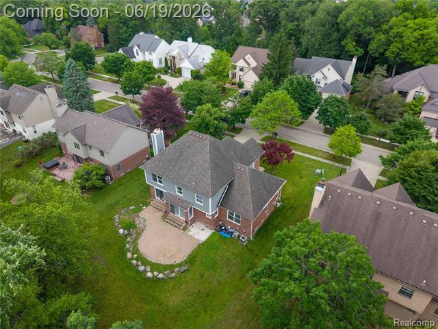 Builiding view forty eight for 7386 Woodlore, West Bloomfield, MI. 48323