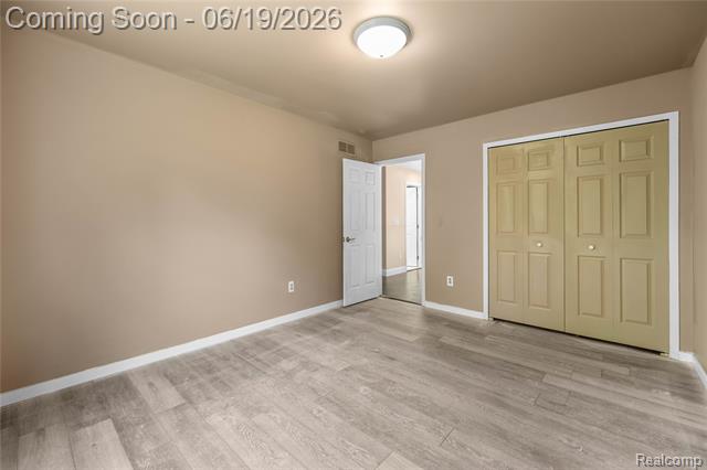 Builiding view twenty six for 7386 Woodlore, West Bloomfield, MI. 48323