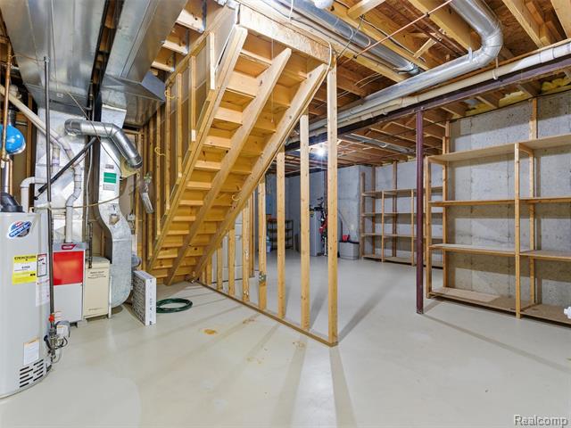 Builiding view thirty seven for 12311 Water Greens, Fenton, MI. 48430
