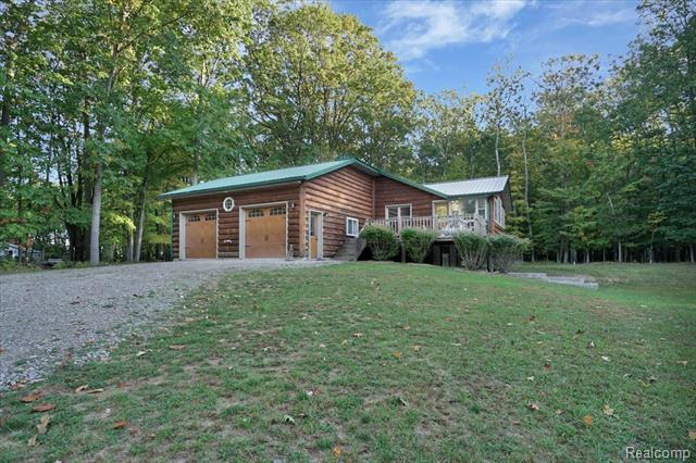 Builiding view three for 7761 Port Austin, Pigeon, MI. 48755