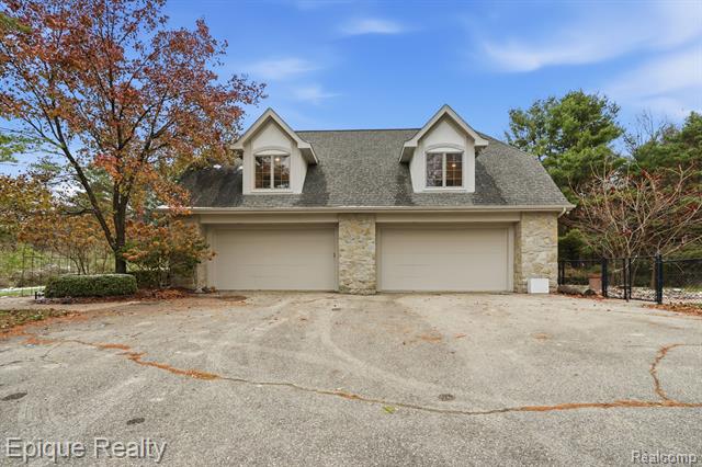 Builiding view five for 1 Chelsea, Metamora, MI. 48455