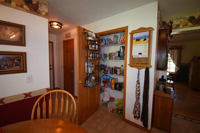 Builiding view thirty five for 47944 County Road 673, Lawrence, MI. 49064