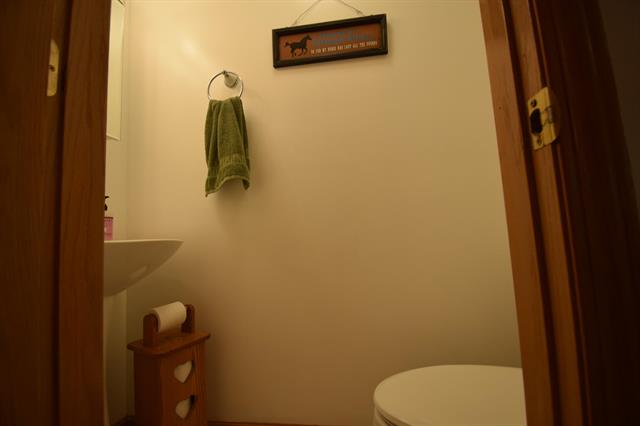 Builiding view thirty three for 47944 County Road 673, Lawrence, MI. 49064