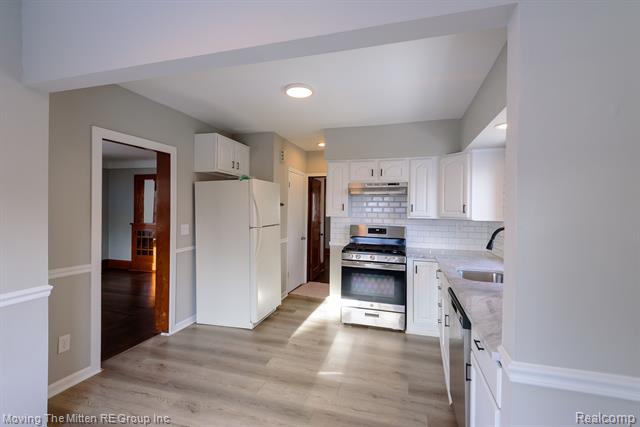 Builiding view thirteen for 329 7Th, Monroe, MI. 48161