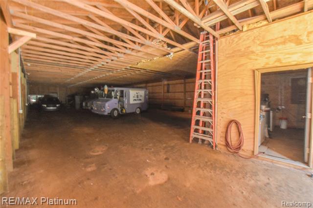 Builiding view eight for 5160 Fenton, Fenton, MI. 48430