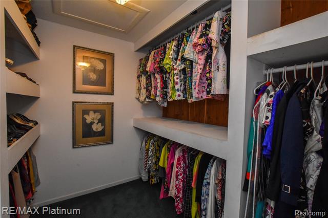 Builiding view forty eight for 5160 Fenton, Fenton, MI. 48430