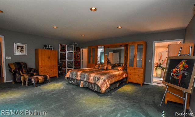 Builiding view forty five for 5160 Fenton, Fenton, MI. 48430