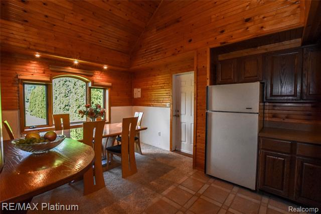 Builiding view thirty five for 5160 Fenton, Fenton, MI. 48430