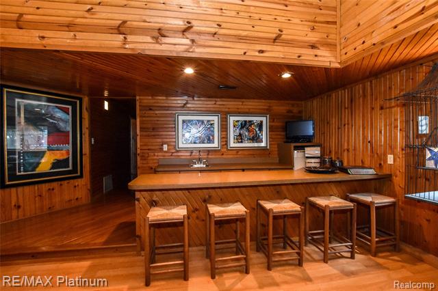 Builiding view twenty seven for 5160 Fenton, Fenton, MI. 48430