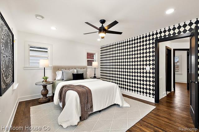 Builiding view eight for 3240 Lawrence, Detroit, MI. 48206