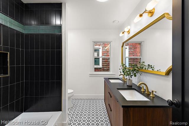 Builiding view seven for 3240 Lawrence, Detroit, MI. 48206