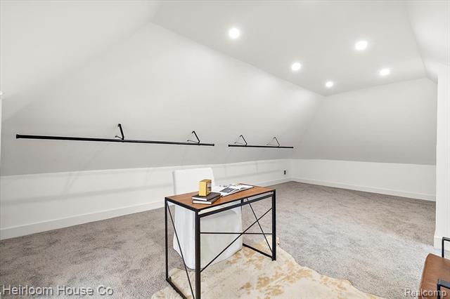 Builiding view seventy five for 3240 Lawrence, Detroit, MI. 48206