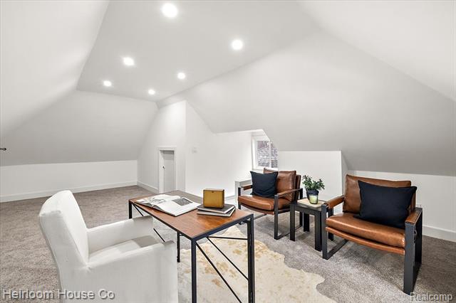 Builiding view seventy four for 3240 Lawrence, Detroit, MI. 48206