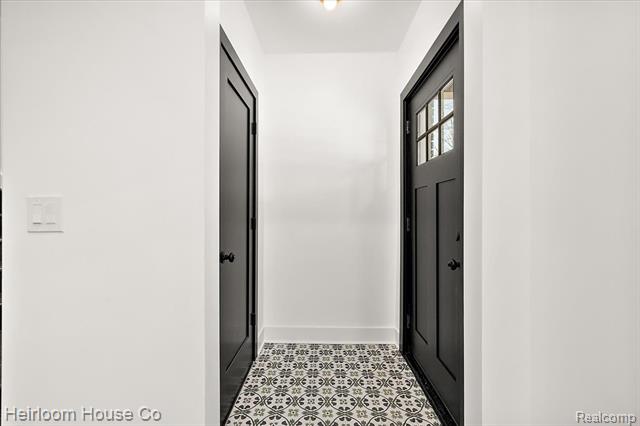 Builiding view six for 3240 Lawrence, Detroit, MI. 48206