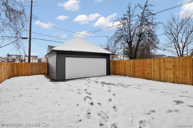 Builiding view thirty one for 3240 Lawrence, Detroit, MI. 48206