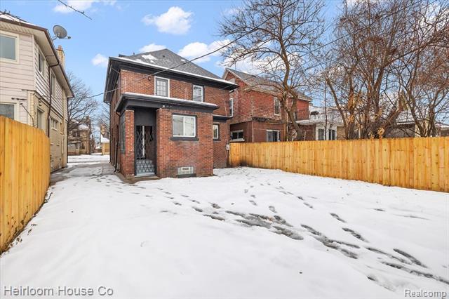 Builiding view thirty two for 3240 Lawrence, Detroit, MI. 48206