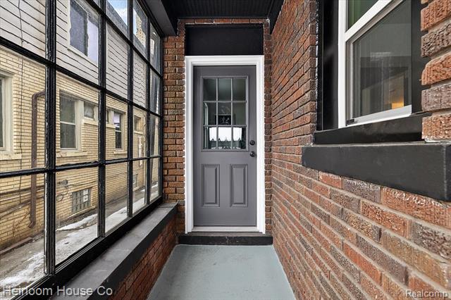 Builiding view thirty for 3240 Lawrence, Detroit, MI. 48206