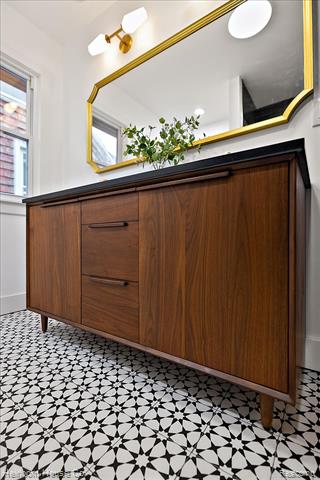 Builiding view twenty two for 3240 Lawrence, Detroit, MI. 48206